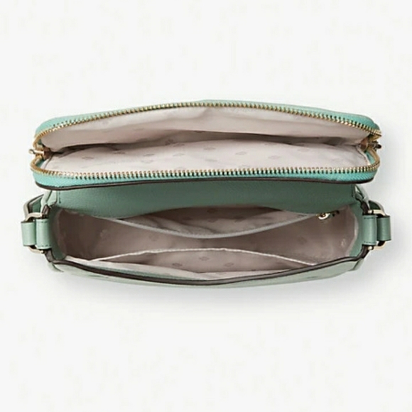 Kate spade run around large flap crossbody. - Picture 3 of 6